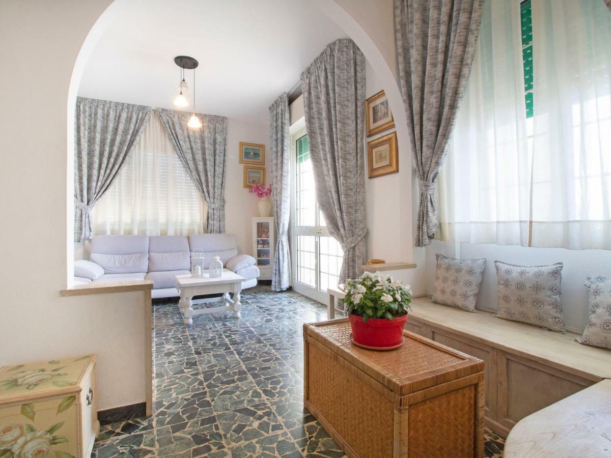 Apartment Sandra By Interhome Le Focette Екстер'єр фото